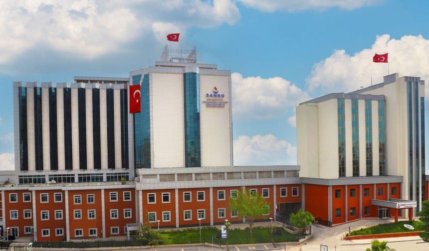 SANKO Üniversitesi Hastanesi'nde saç ekim merkezi hizmete girdi