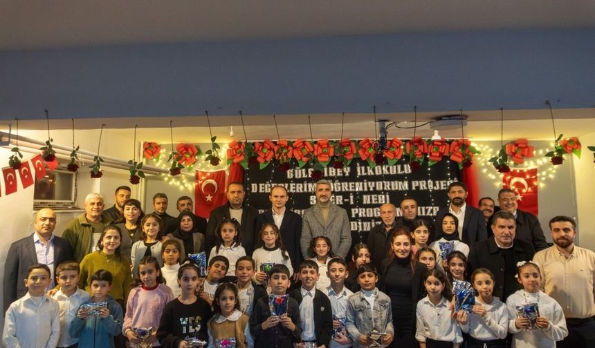 Siverek'te 'Siyer-i Nebi' Coşkusu: Dereceye Giren Öğrenciler Ödüllendirildi