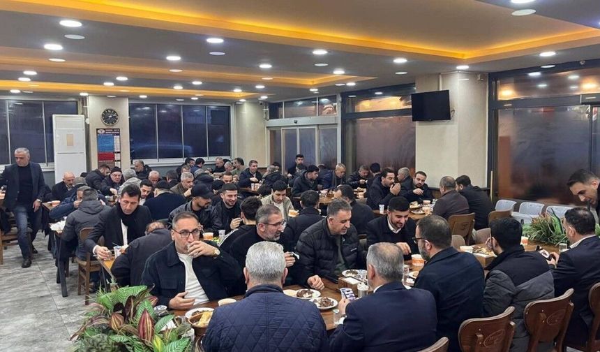 Adalı-Hiniç Derneği'nden iftar programı - Videolu Haber