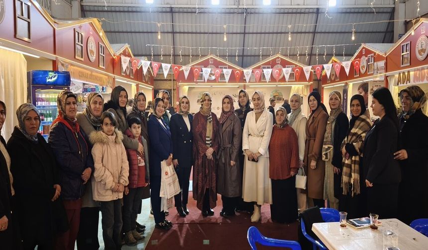 AK Kadınlar Gönül Sofralarıyla Gönüllere Dokunuyor