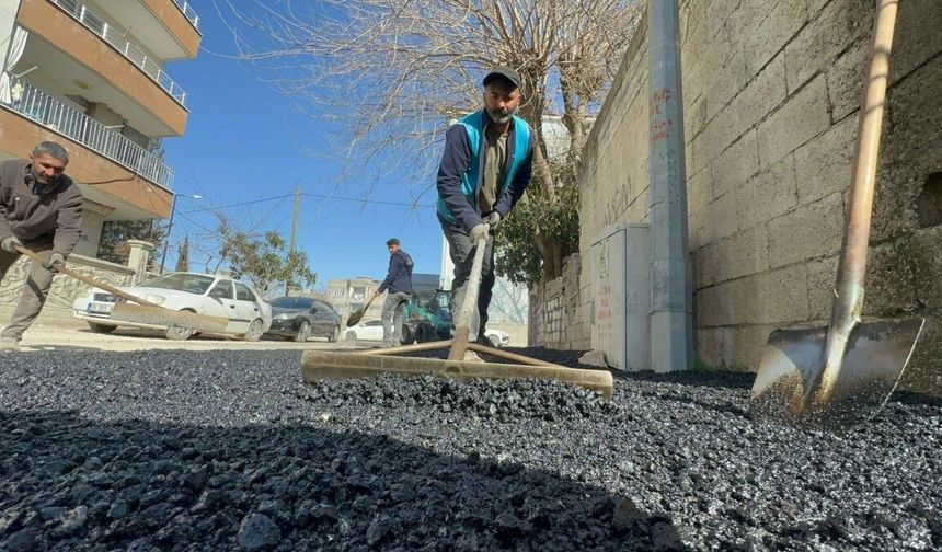 Adıyaman Belediyesi, Bahçelievler Mahallesi'nde asfalt yenileme çalışması başlattı