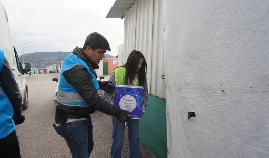 Adıyaman Belediyesi'nden Ramazan yardımı: 25 bin aileye ulaşılması hedefleniyor - Videolu Haber