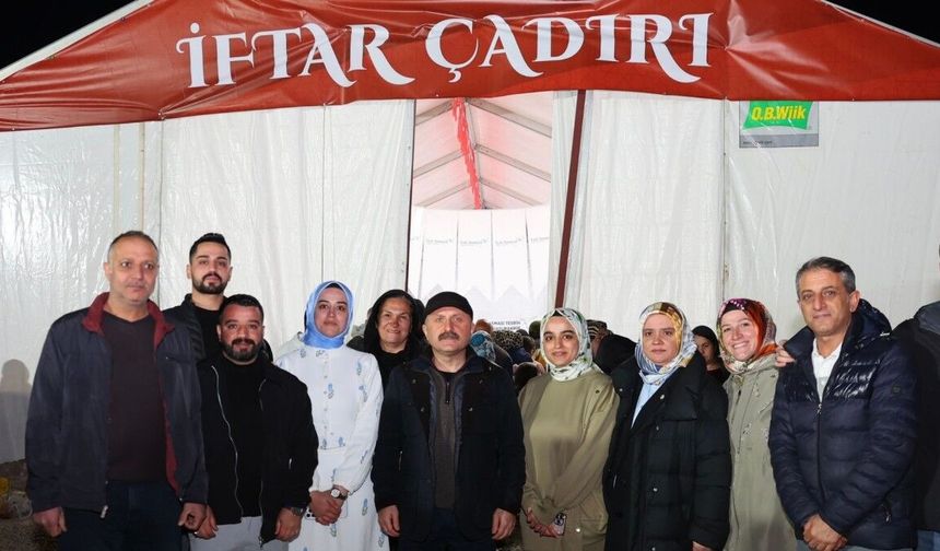 Adıyaman Valiliği iftar çadırında vatandaşlarla buluştu