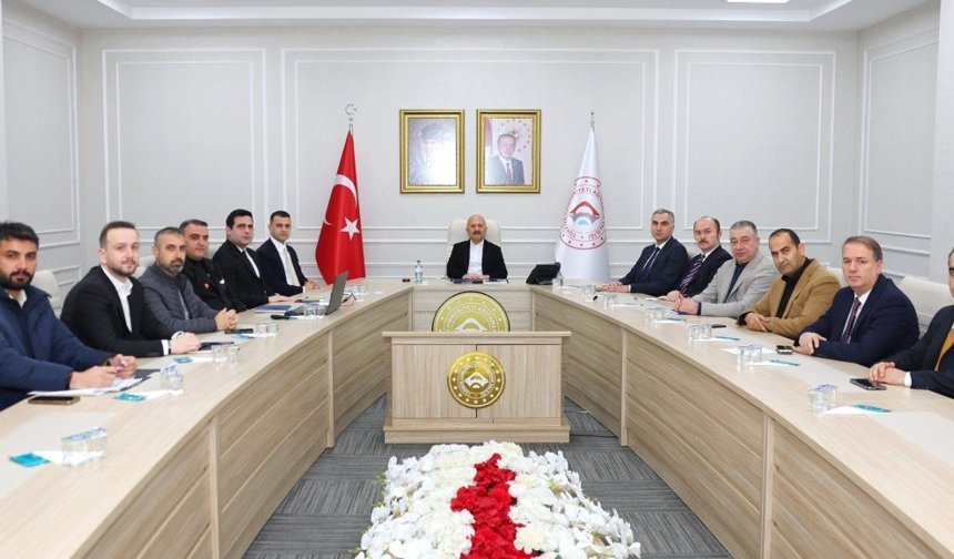 Adıyaman Valiliğinde haftalık değerlendirme toplantısı gerçekleştirildi