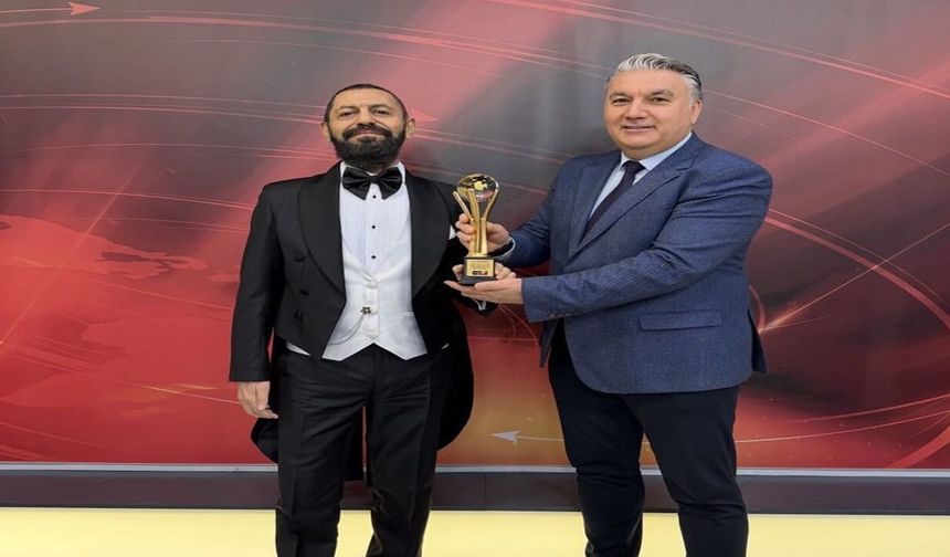 Yazar Akif Manaf “Cine1 Barış Ödülü”ne Layık Görüldü