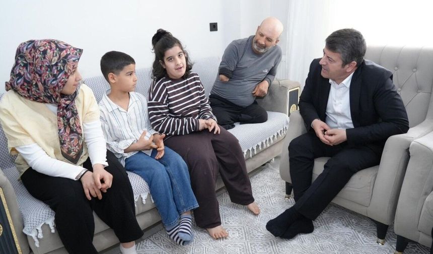 Başkan Tutdere'den depremzede aileye bayram ziyareti