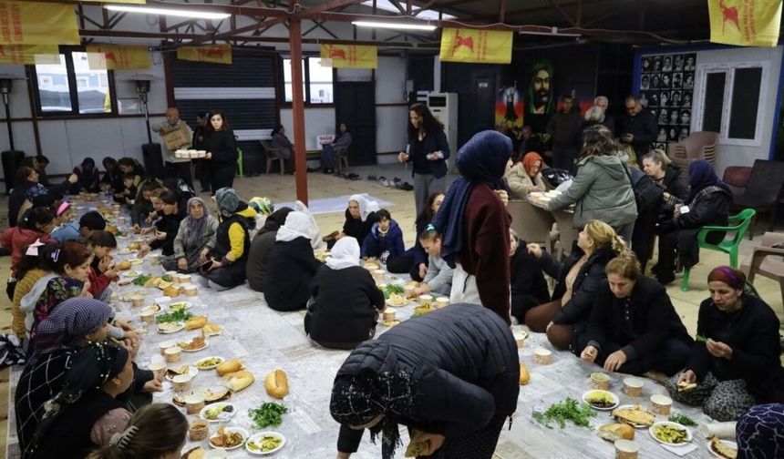 DEM Parti, DBP ve TJA tarafından Adıyaman'da düzenlenen yemek programında 'kadın ve ev emeği' vurgusu - Videolu Haber