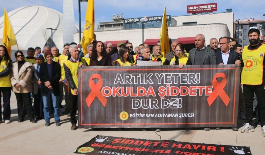 Eğitim-Sen Adıyaman Şubesi: 'Okullarda artan şiddetin sorumlusu önleyici adım atmayanlardır' - Videolu Haber