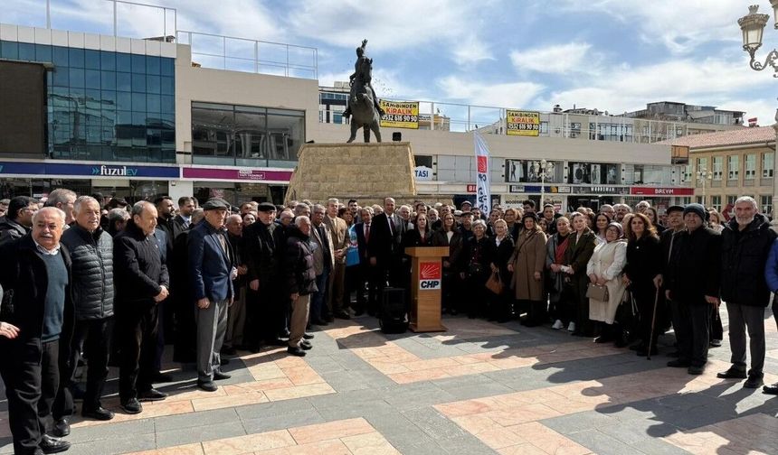 Gaziantep'te CHP'den Basın Açıklaması: İmamoğlu'nun Mektubu Okundu
