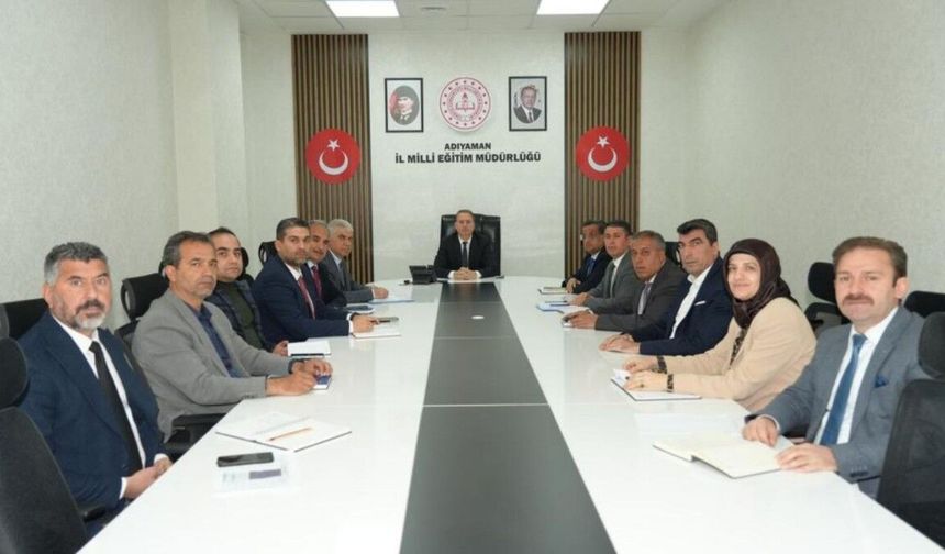 İl Müdürü Ali Tosun başkanlığında eğitim koordinasyon toplantısı yapıldı