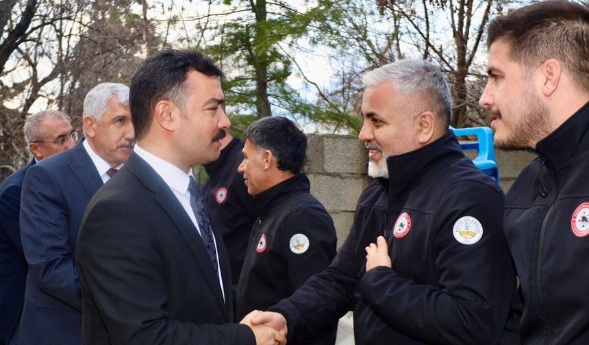 Kahta Kaymakamı'ndan Kahta İtfaiye Müdürlüğü'ne Bayram Ziyareti