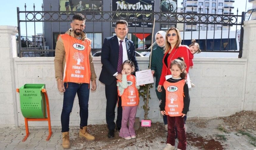 Kahta'da Kardelenler Anaokulu'nda Dünya Kadınlar Günü'ne özel fidan dikimi