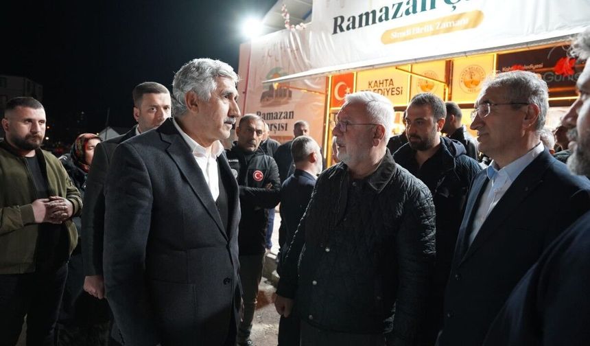 Mehmet Metiner'den Kahta Belediyesi Ramazan Çarşısı'na Ziyaret