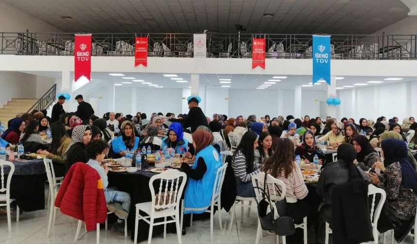 TDV Adıyaman Şubesi'nden üniversite öğrencilerine iftar programı