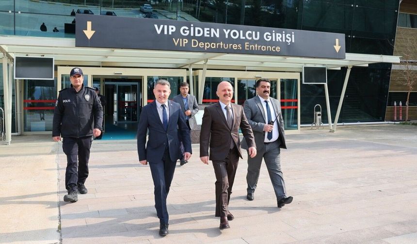 Vali Varol Adıyaman Havalimanı Müdürlüğü'ne çalışma ziyareti gerçekleştirdi