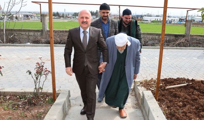 Vali Varol'dan Kanaat Önderi Seyda Hoca'ya Ramazan ziyareti