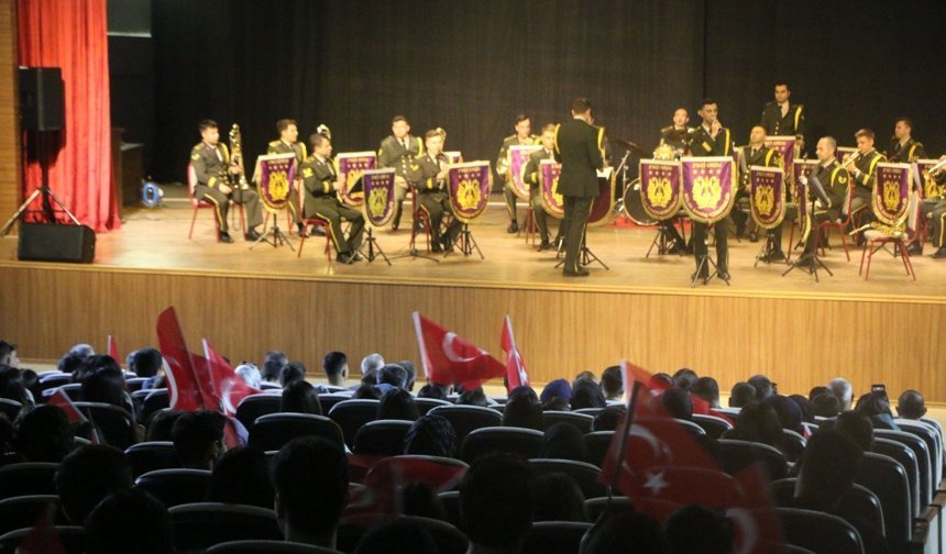 2. Ordu Bölge Bandosu'ndan Adıyaman'da Anlamlı Konser - Videolu Haber