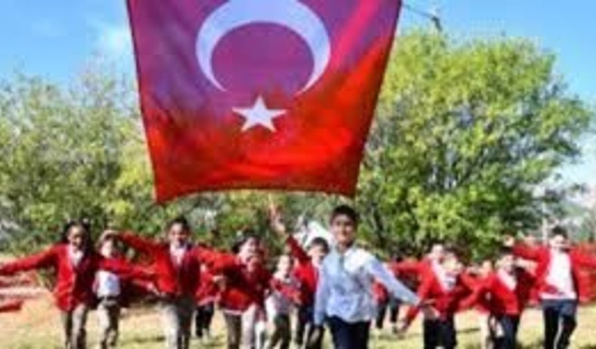 23 Nisan iptal mi oldu, 22 Nisan öğleden sonra tatil mi olacak? Kutlamaların son durumu nedir?