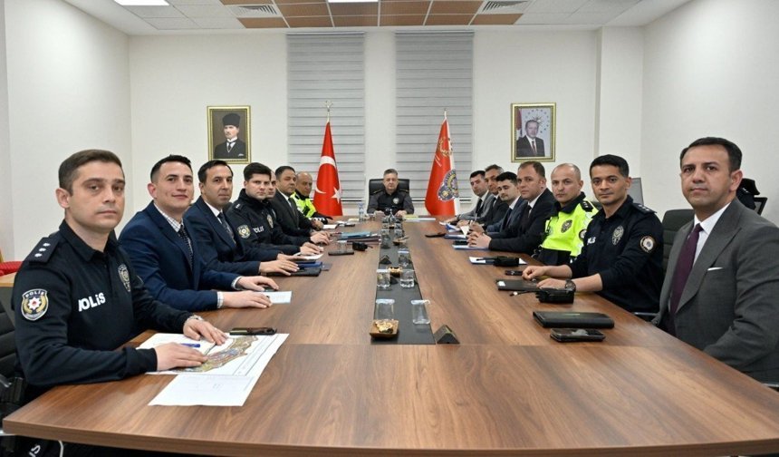 Adıyaman İl Emniyet Müdürlüğü, haftalık değerlendirme toplantısı gerçekleştirdi