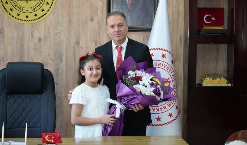 Adıyaman İl Milli Eğitim Müdürü Ali Tosun Koltuğunu Zeynep Hifa Özdemir'e devretti