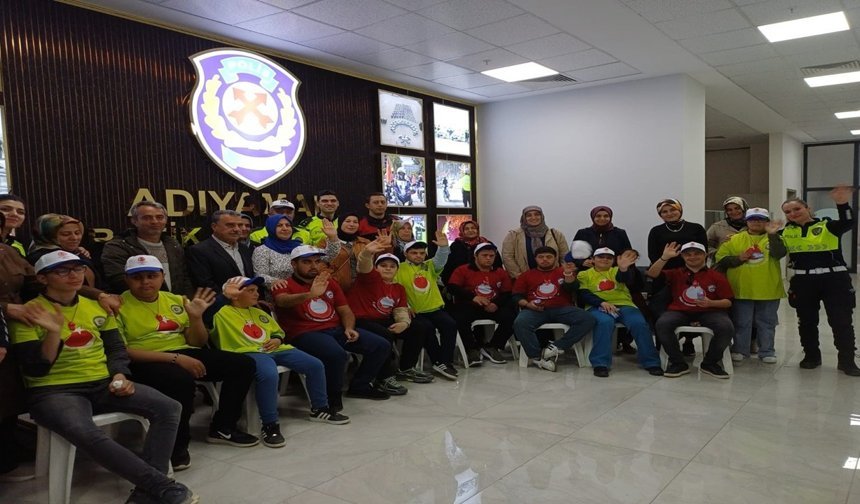 Adıyaman'da Otizm ve Down Sendromlu çocuklar Bir Günlük Polis Oldular