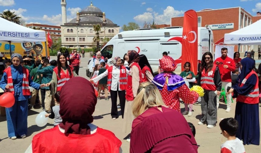 Adıyaman Üniversitesi'nde 'Çocuk Fest'26' renkli görüntelere sahne oldu - Videolu Haber