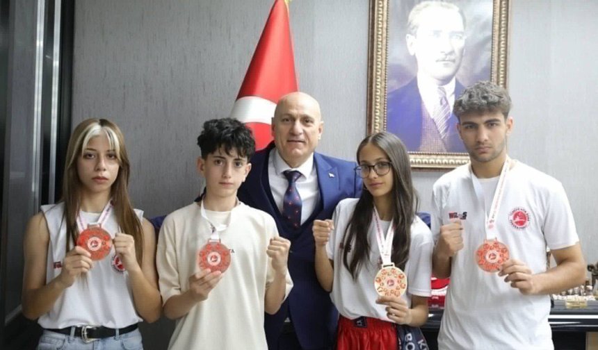 Adıyamanlı Kick Boksçulardan Türkiye Şampiyonası'nda 1 altın, 3 bronz madalya