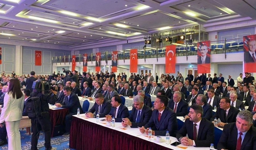 Adıyamanlı MHP'li belediye başkanları, Antalya'daki İstişare Toplantısı'na katıldı