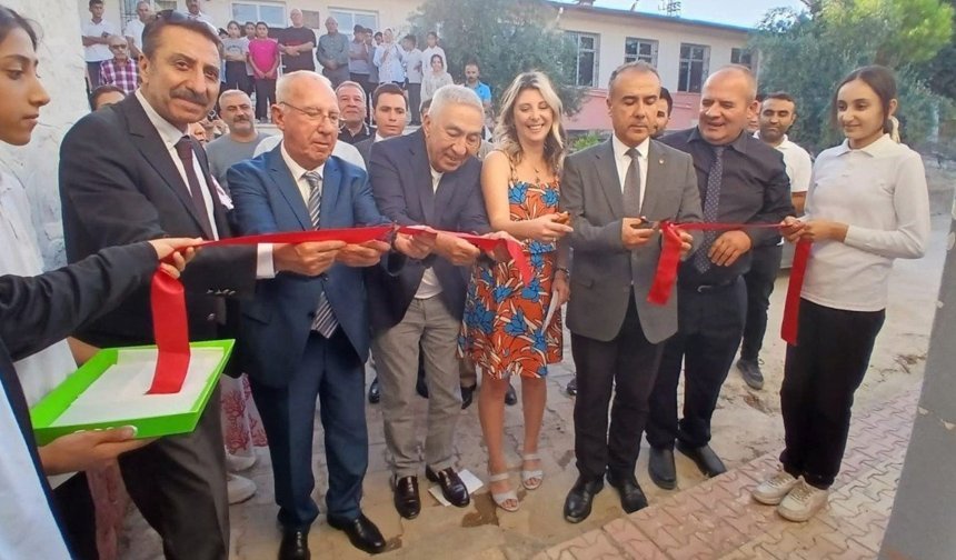 Besni’de Kütüphanesiz Okul Kalmadı Kampanya Tamamlandı