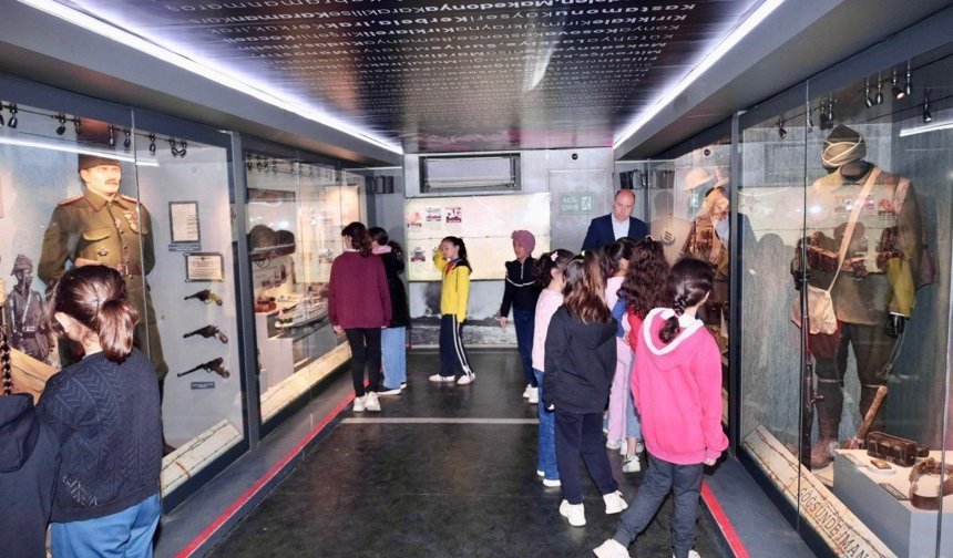 Çanakkale Savaşları Mobil Müzesi Kahta'da ziyarete açıldı