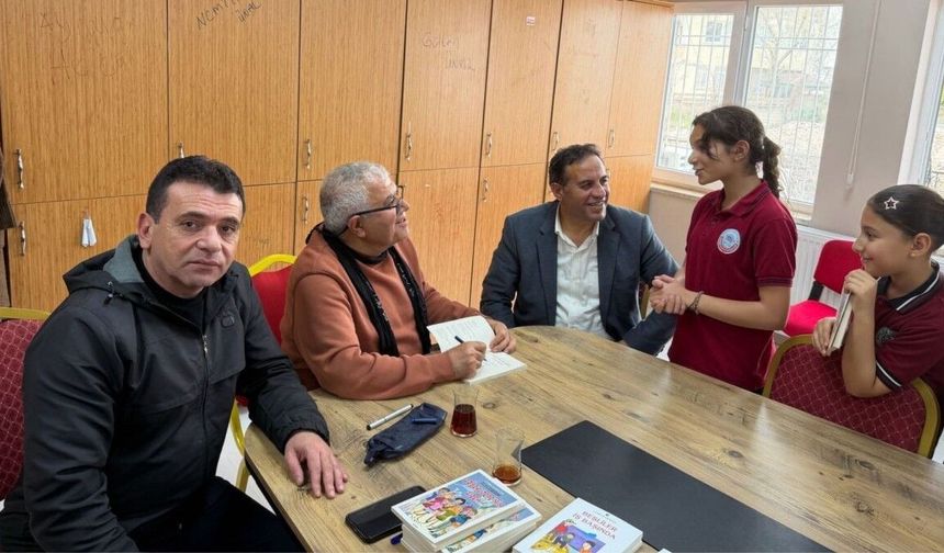 Cuma Karataş, Adıyaman'da okurlarıyla buluştu