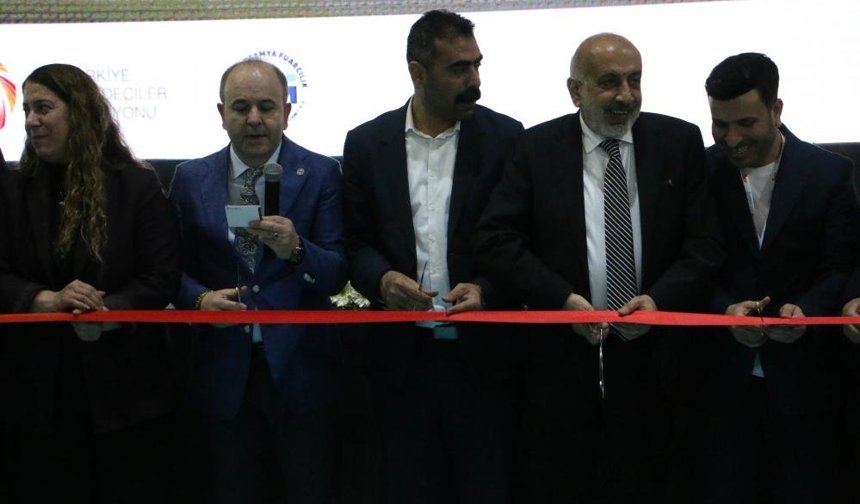 Diyarbakır'da açılan 'Güneydoğu Yerel Zincirler Fuarı'na Yoğun İlgi