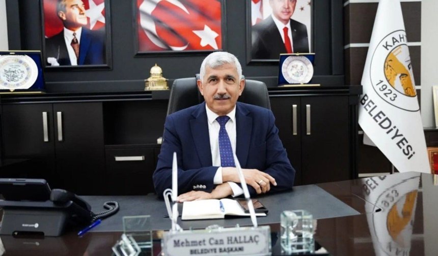Kahta Belediye Başkanı Hallaç'tan 23 Nisan mesajı