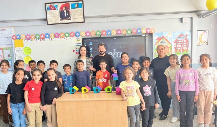 Şambayat’ta Öğrencilerden Kuşlara Yuva Projesi