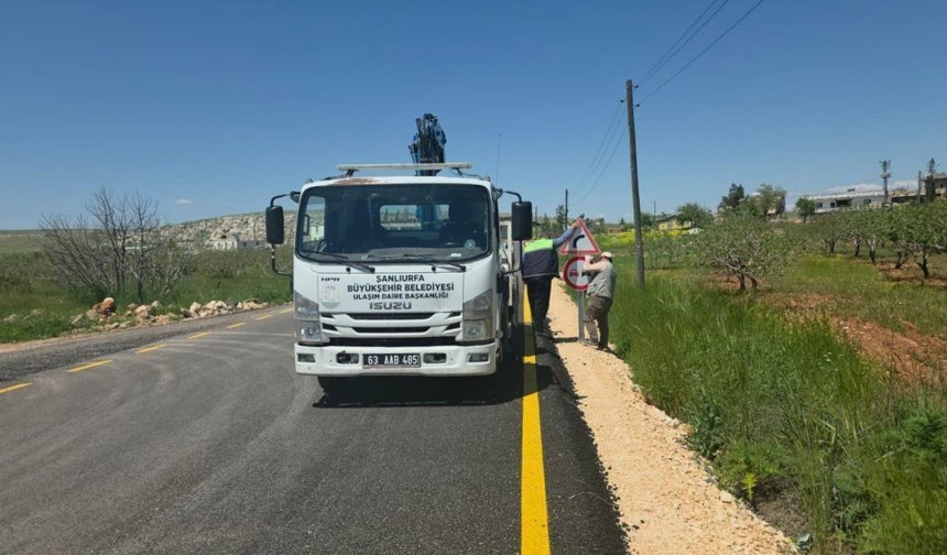 Şanlıurfa Belediyesi kırsal grup yollarında yol güvenliği çalışmalarını tamamladı