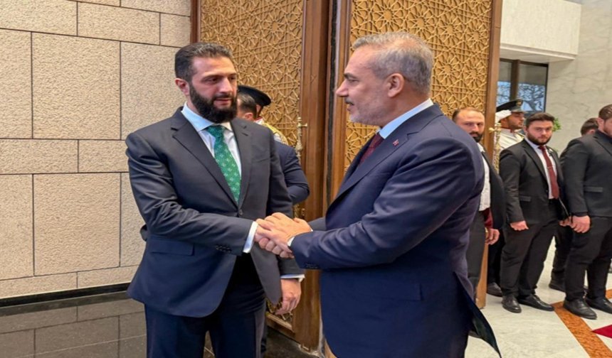 Suriye'nin Başkenti Şamda Üçlü Zirve