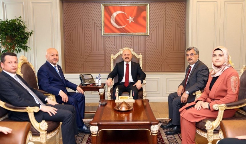Vali Varol, Milletvekili Kurt ve Ak Parti İl Yönetimini kabul etti