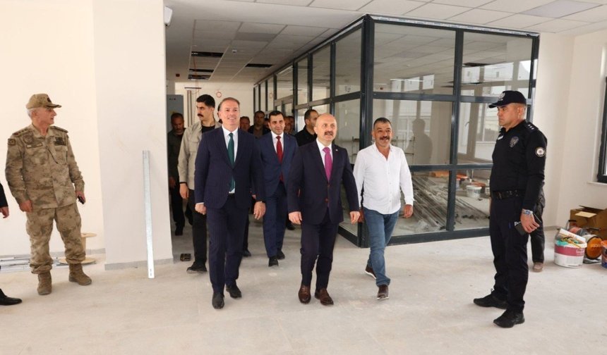 Vali Varol'dan Gölbaşı Halk Eğitim Merkezi inşaatında inceleme