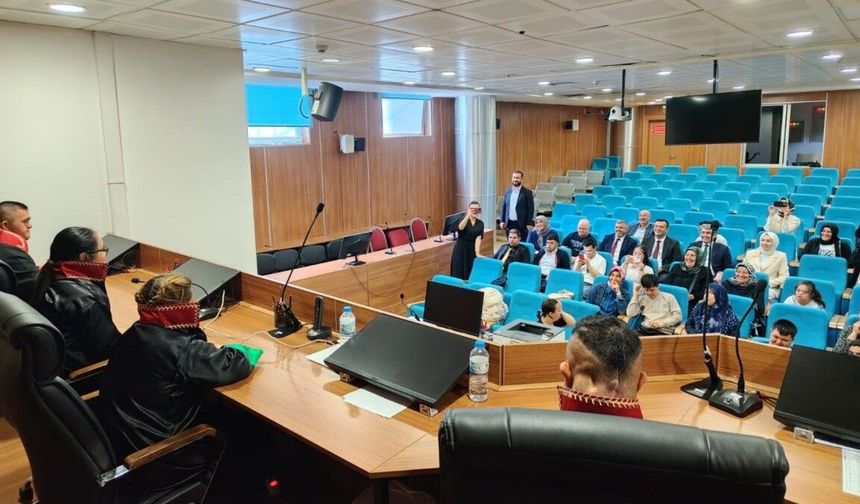 Adıyaman Adliyesi'nde down sendromlu çocuklardan 'Sevgi Davası'