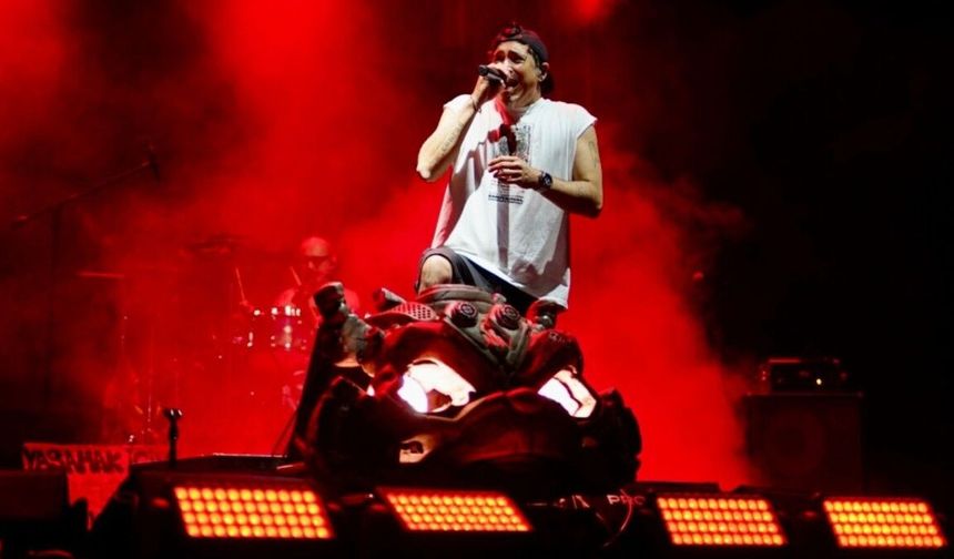 Adıyaman MotoFest'te binlerce kişi maNga konserinde buluştu