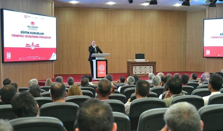 Adıyaman'da 'Eğitim Kurumları Yönetici Yetiştirme Programı' başladı