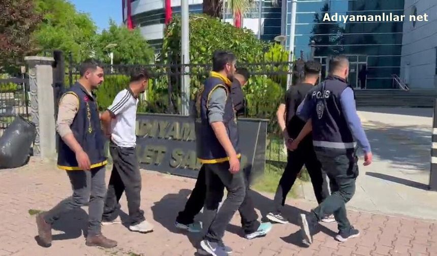 Adıyaman’da Çaldıkları paralarla dövme yapmışlar
