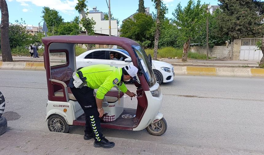 Elektrikli motor devrildi: 1 yaralı