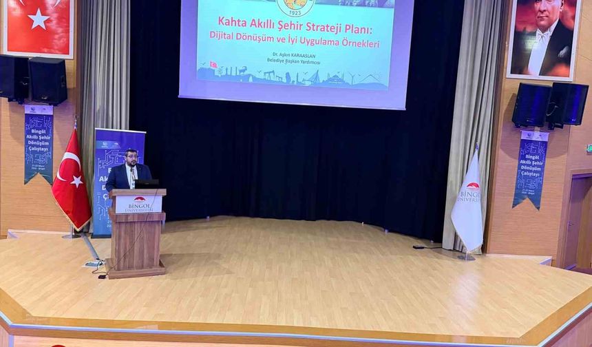 Kahta Belediyesi Bingöl'de 'Akıllı Şehir Dönüşüm Çalıştayı'na katıldı
