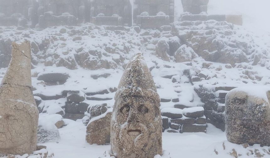 Nemrut’ta Mayıs Ayında Kar Sürprizi