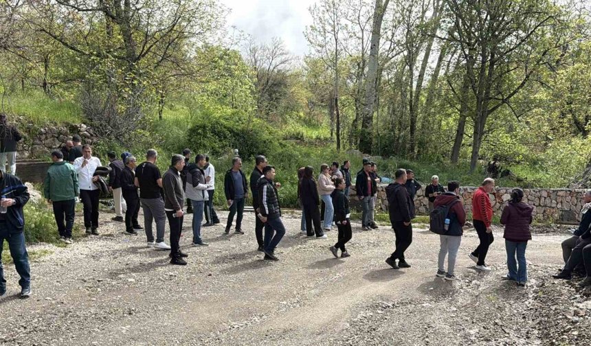 Yeşillikler beldesi Tut ilçesinde doğa yürüyüşü