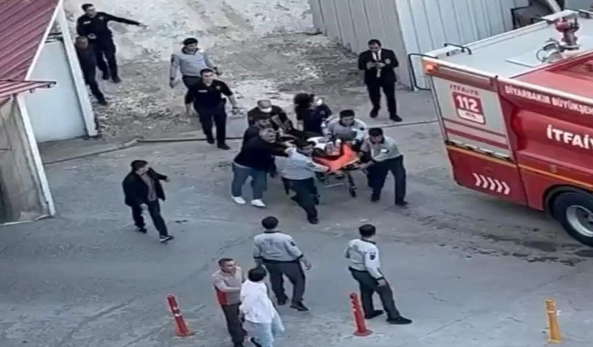 Diyarbakır’da İnşaat Halindeki Otelde Yangın Çıktı