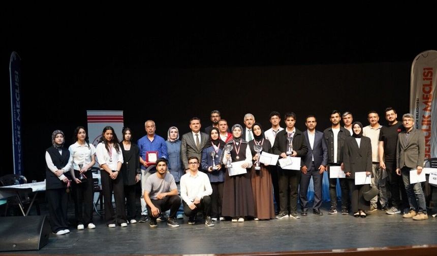 Kahta'da liseler arası 'Kaybedeni Olmayan' turnuva tamamlandı