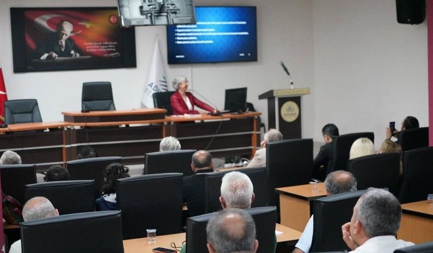 Adıyaman Belediyesi'nde Protokol ve Kurumsal Nezaket Kuralları Eğitimi düzenlendi - Videolu Haber