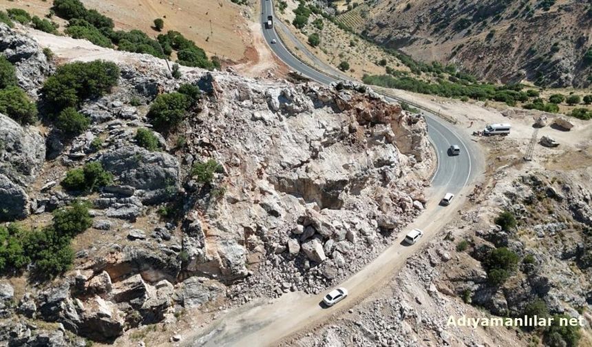 Adıyaman-Çelikhan Karayolunda Heyelan
